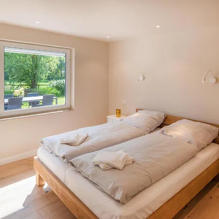 Ferienwohnung Strandlaeufer Apartment Klanxbull